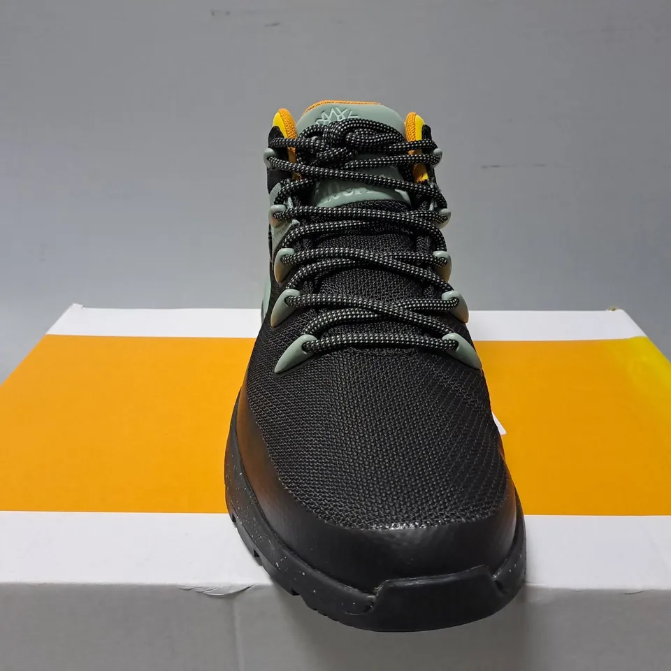 BOXED TIMBERLAND SPRINT TREKKER MID LC WATERPROOF BLACK MESH TRAINERS - UK 9 