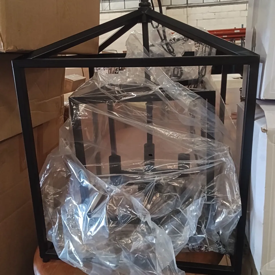 ANIS BLACK METAL 4 LIGHT CUBE PENDANT