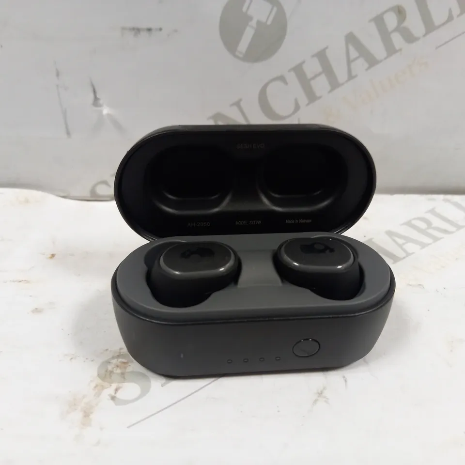 SKULLCANDY TRULY WIRELESS EARBUDS 