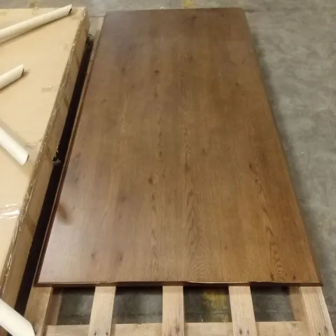 BRONX DINING TABLE