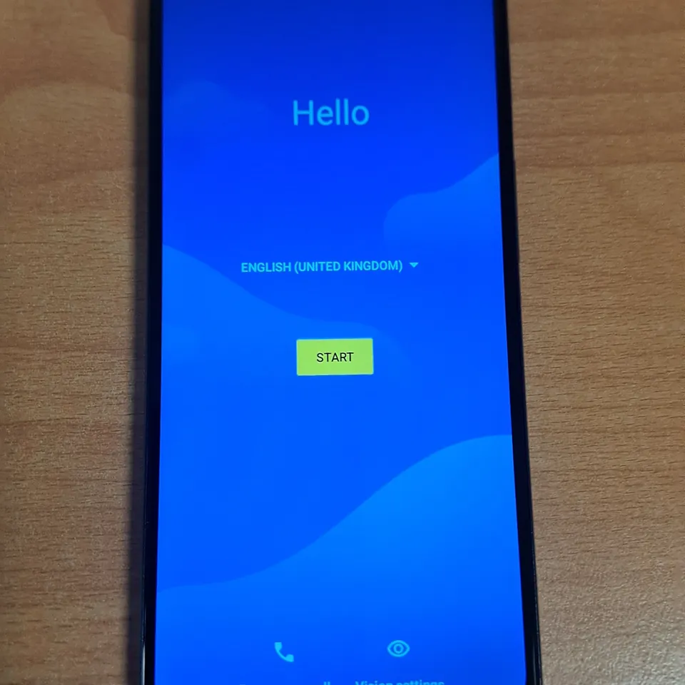BOXED TCL 40 R5G IN STARLIGHT BLACK - T771K