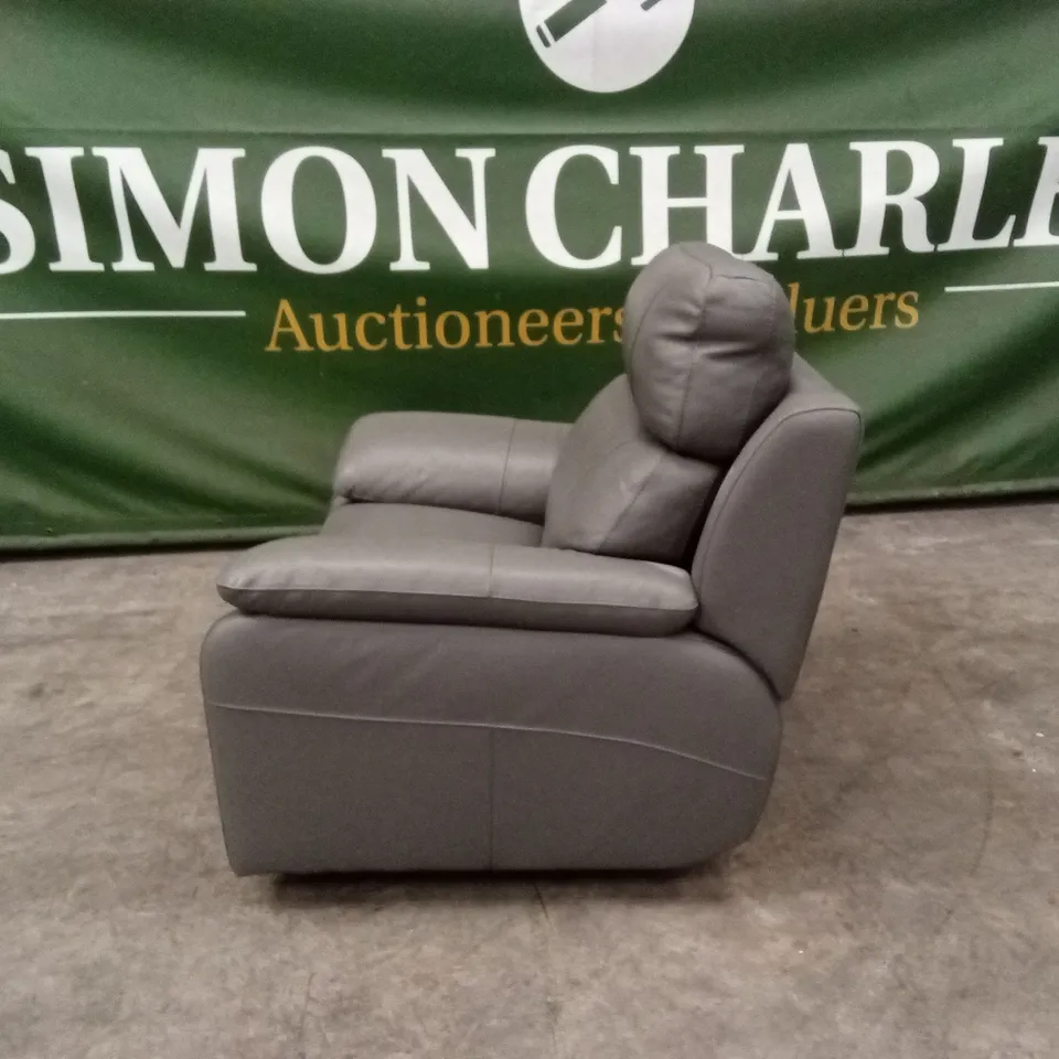 QUALITY DESIGNER ITALIAN MADE PATRIZIO LEATHER ARMCHAIR WITH SMALL ARMS