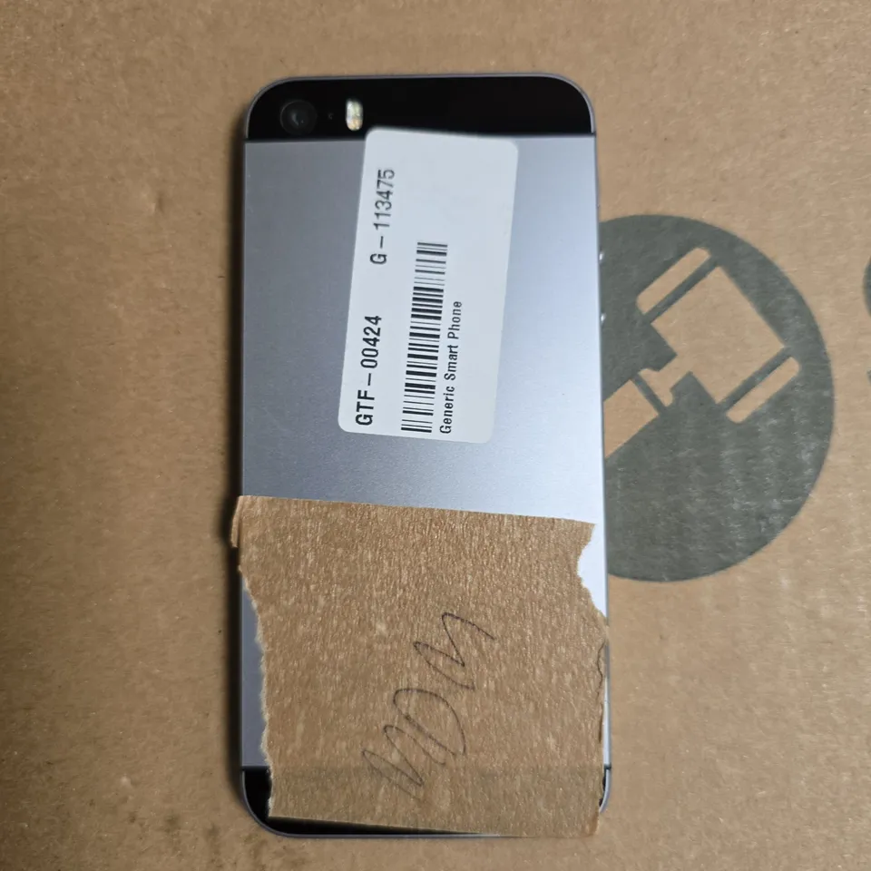 APPLE IPHONE SE SMARTPHONE 