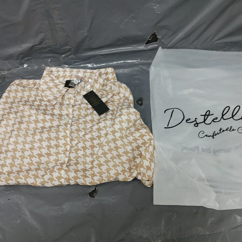 18 BRAND NEW DESTELLO BEIGE LONG SLEEVE BUTTON UP S/M 