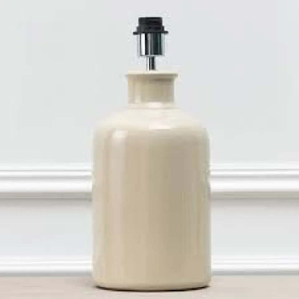 BOXED ELSPETH CERAMIC LAMP BASE - CREAM (1 BOX)