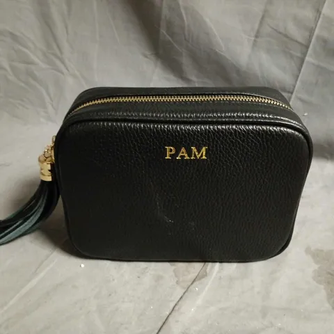 LEATHER CROSS BODYBAG