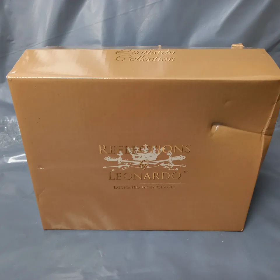 BOXED REFLECTIONS BY LEONARDO BRONZES HIGHLAND COW ORNAMENT