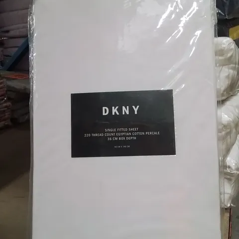 BAGGED DKNY SINGLE FITTED SHEET -WHITE-