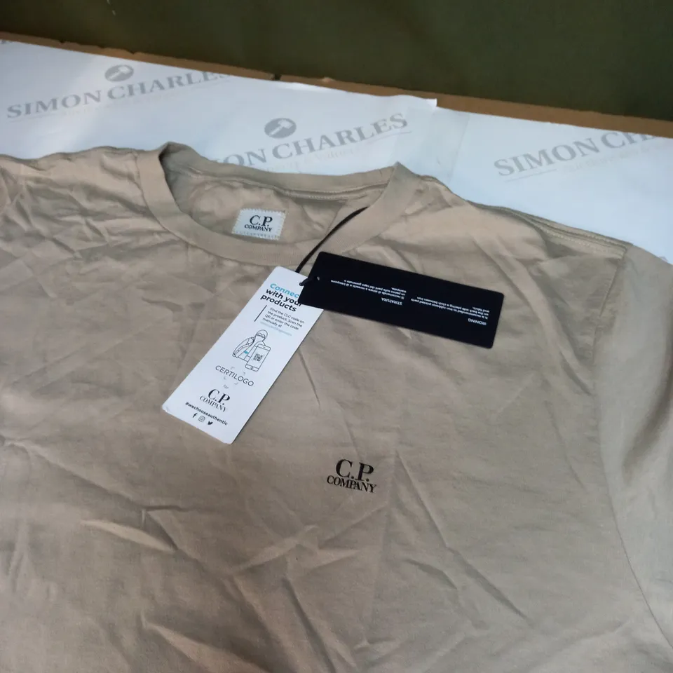 MENS C.P. COMPANY SHORT SLEEVED T-SHIRT SIZE XXL