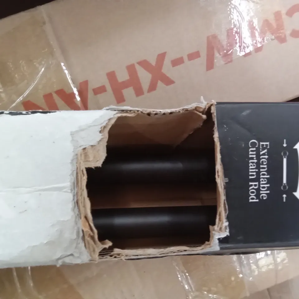 BOXED EXTENDABLE BLACK DRAPERY ROD 