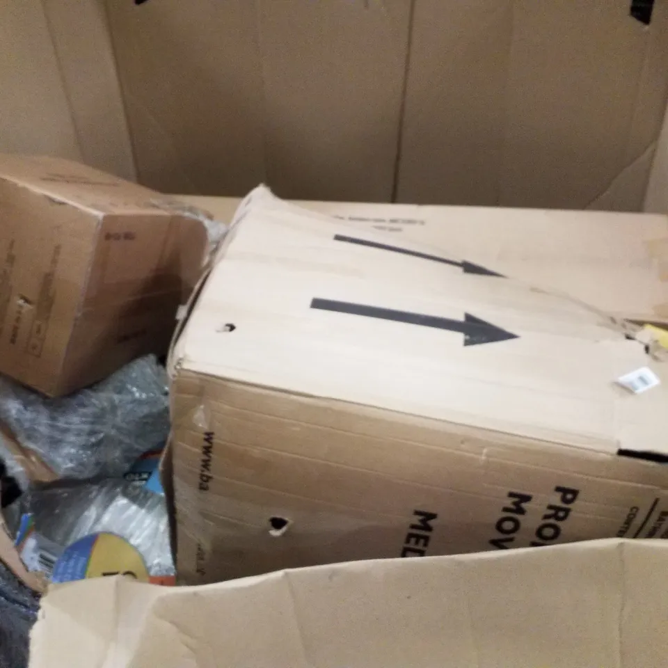 PALLET CONTAINING ASSORTED PRODUCTS INCLUDING ACTIVITY GYM & FOLDABLE PLAY MAT, TOILET SEAT, MORSO FORNO GAS PICCOLO, PATIO UMBRELLA & ROLLER BLIND 