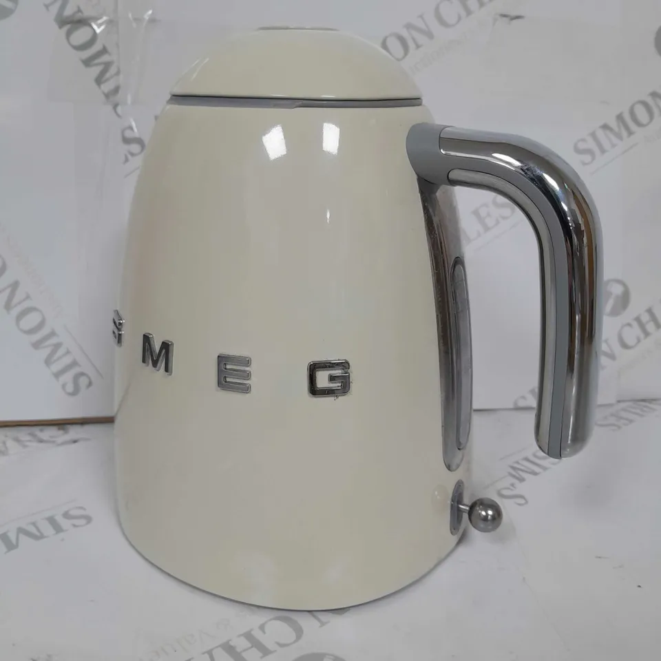 BOXED SMEG KLF03PB KETTLE - PASTEL BLUE RRP £149.99