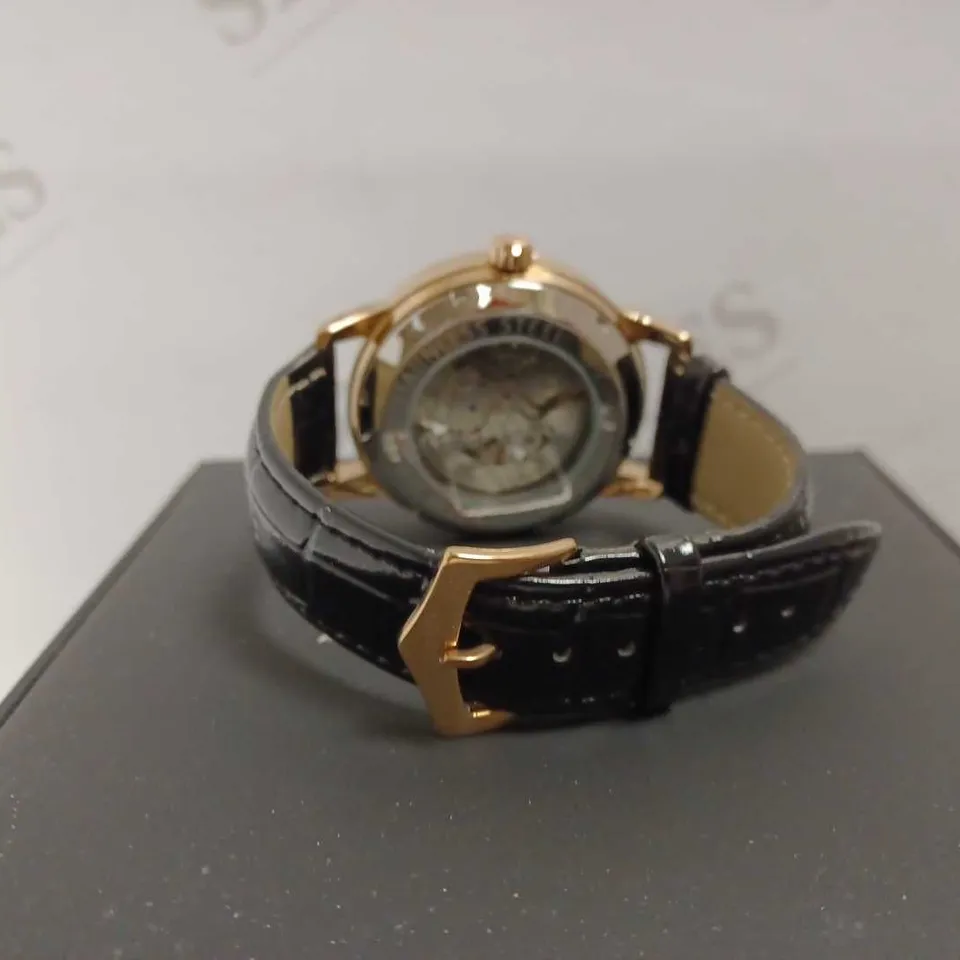 ZIHLMANN & CO TRIPLE DIAL LEATHER STRAP WATCH