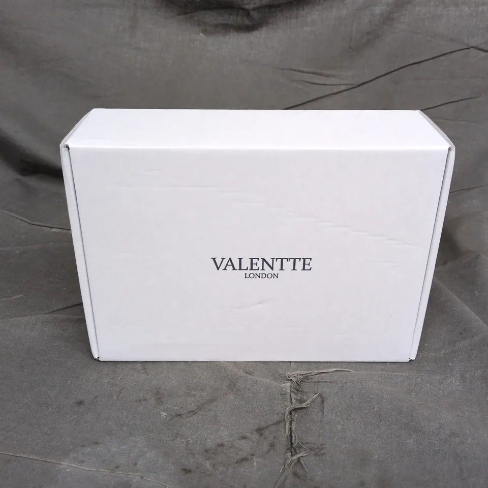 BOXED VALENTTE LONDON LEMONGRASS & ROSEMARY STANDARD GIFT BOX