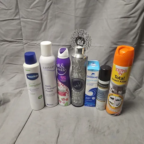 APPROXIMATELY 15 ASSORTED AEROSOLS TO INCLUDE ZERO IN INSECT KILLER, TRESEMME HOLD HAIRSPRAY, SENSET SKIN CLEANSING FOAM, ETC - COLLECTION ONLY