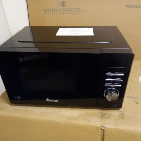 SWAN 700W MANUAL MICROWAVE - BLACK