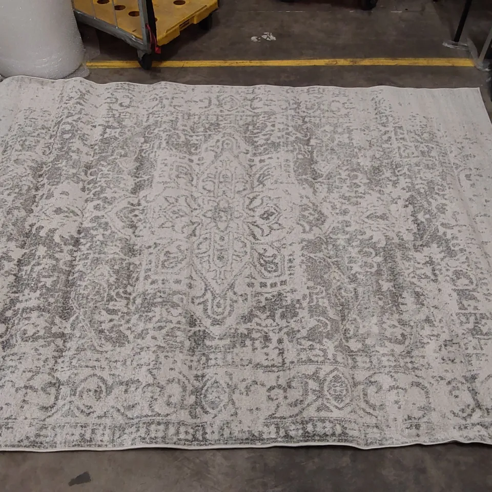 BRAMBACH POWER LOOM LIGHT GREY\BEIGE // 6'7" X 9'