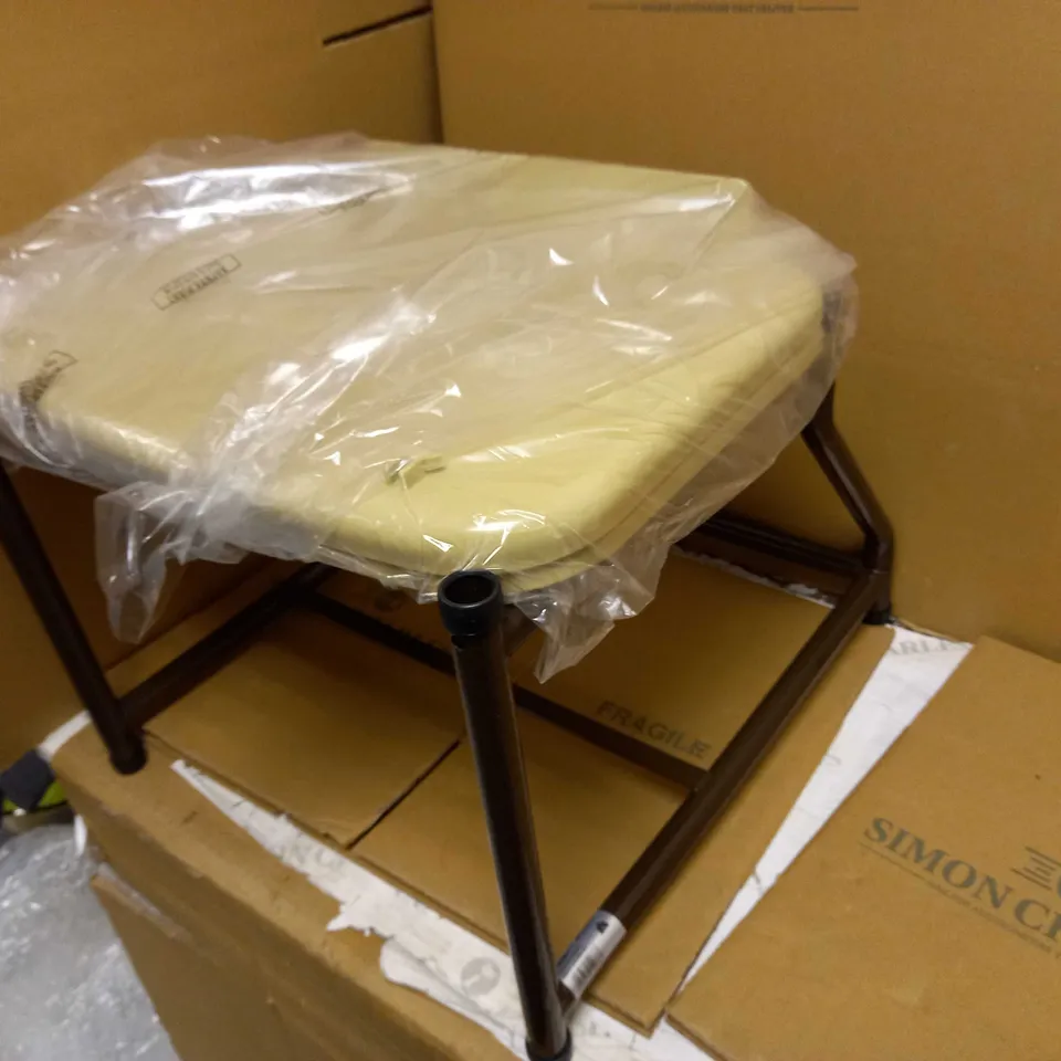 SAFETY SEAT WITH FRAME