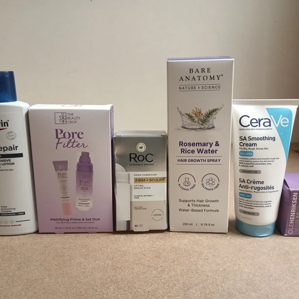 APPROXIMATELY 15 ASSORTED HEALTH & BEAUTY PRODUCTS TO INCLUDE CERAVE , EUCERIN AND THE BEAUTY CROP