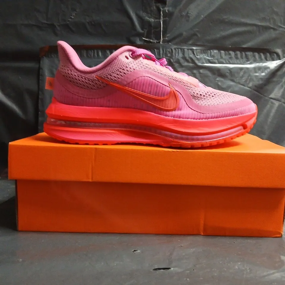 BOXED PAIR OF NIKE PEGASUS PREMIUM TRAINERS IN PINK SIZE UK 5.5