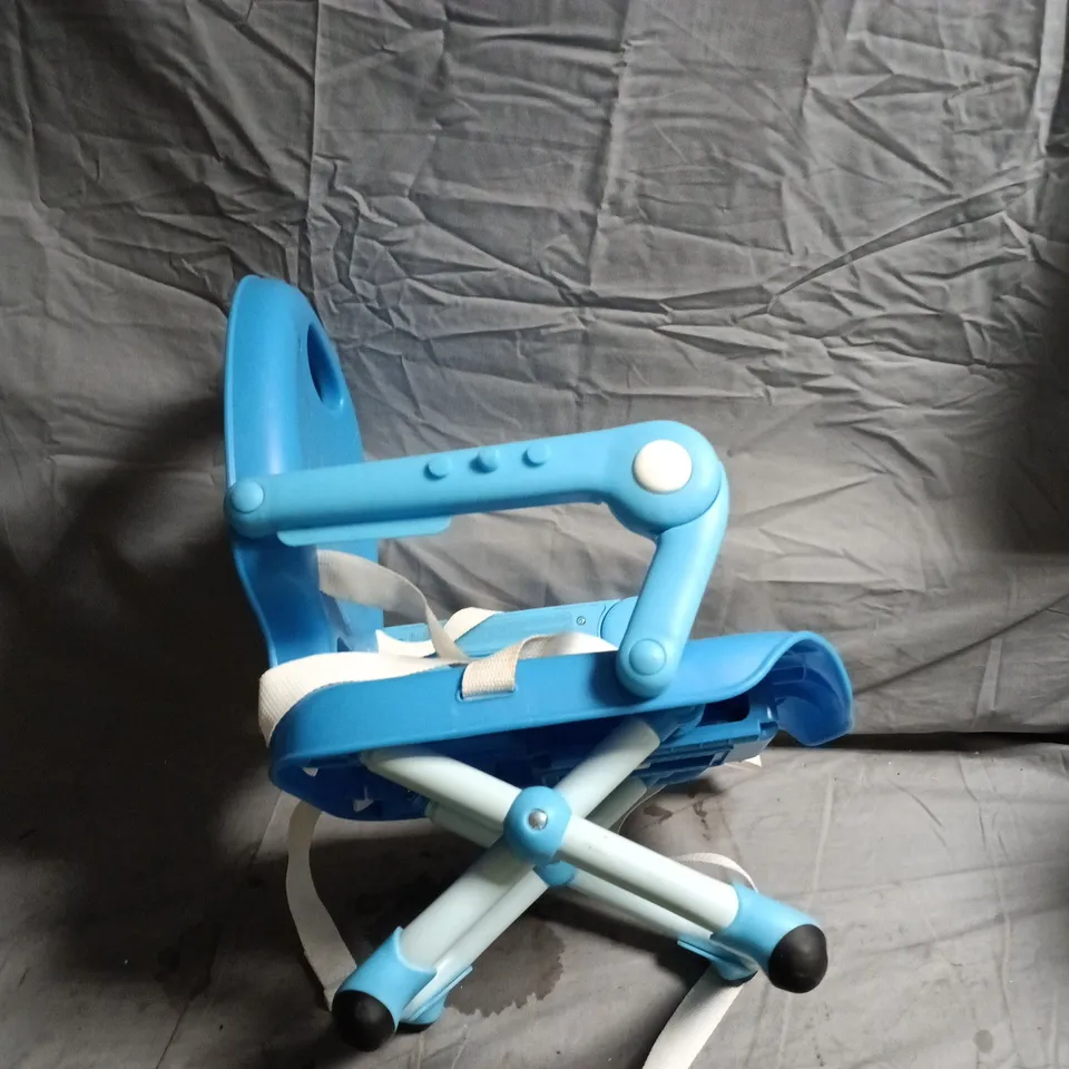 BLUE CHILD BOOSTER SEAT WITH HARNESS