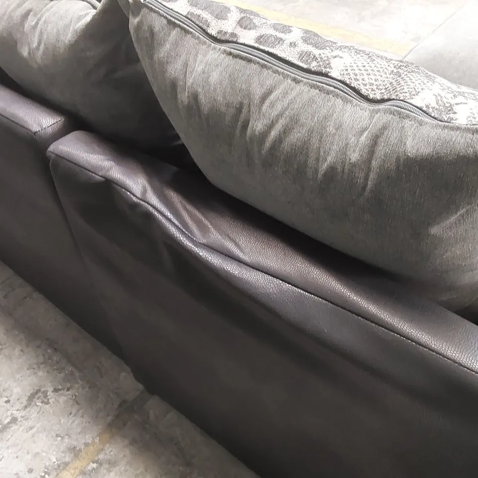 DESIGNER SCATTER BACK CORNER SOFA GROUP