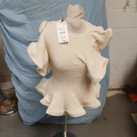 ZARA CREAM KNIT TOP WITH RUFFLE SLEEVES β UK M (US S)