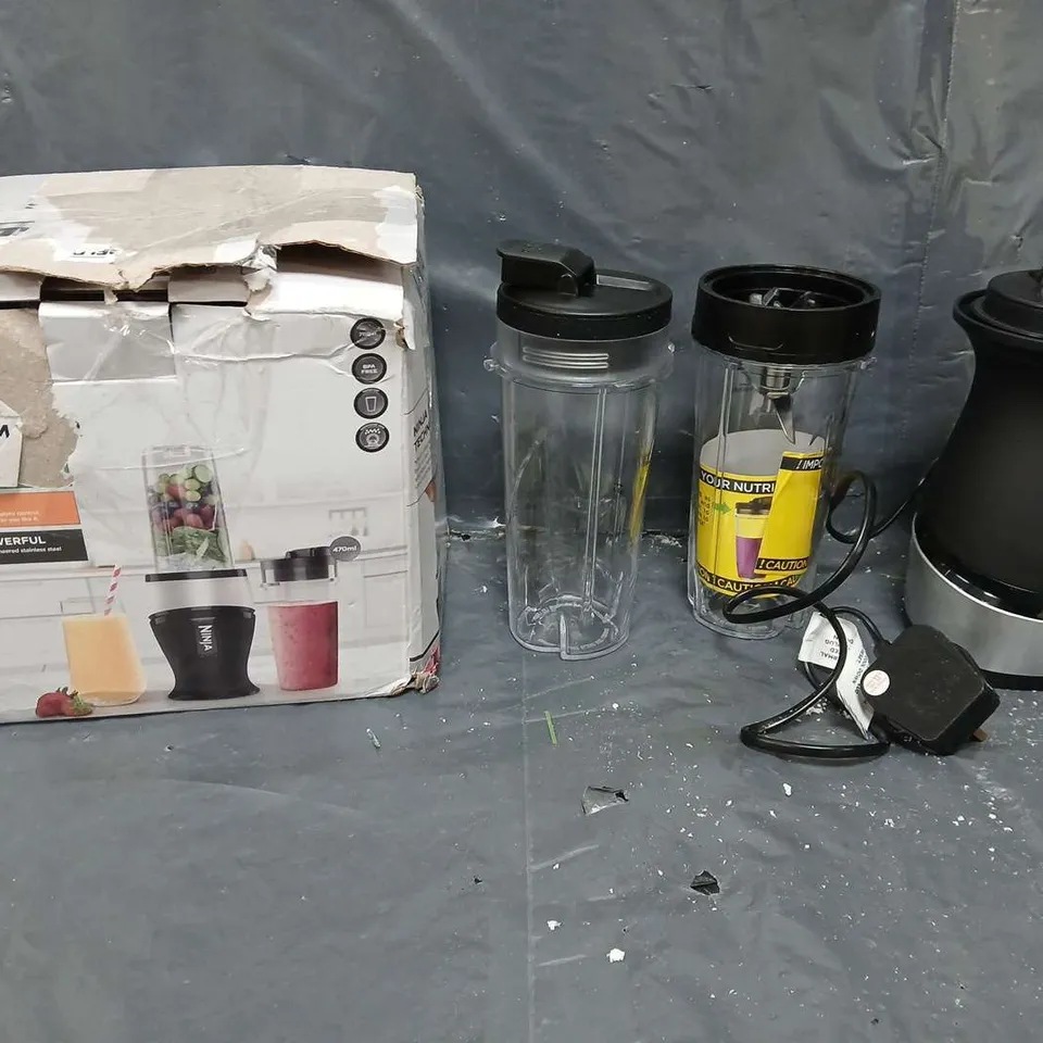 BOXED NINJA 700W SLIM BLENDER & SMOOTHIE MAKER QB3001UKS - SILVER  RRP £59