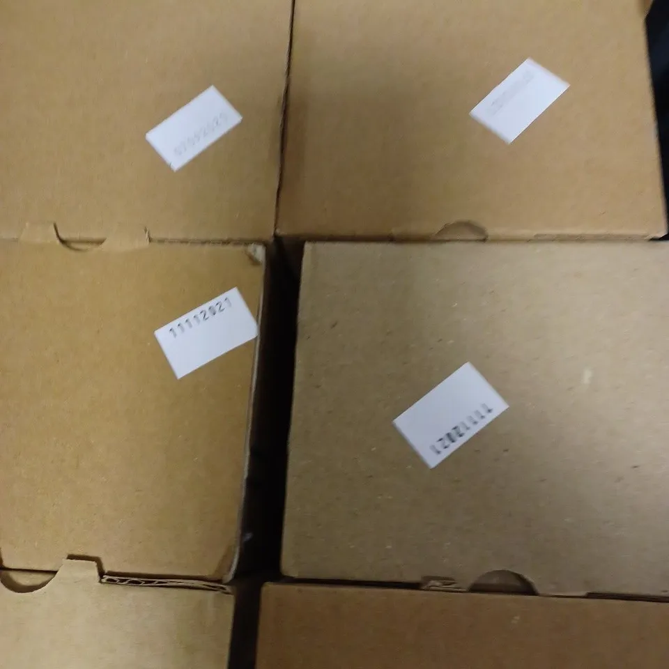 BOX OF APPROX 8 X GARDX CX2 CERAMIC PROTECTION 