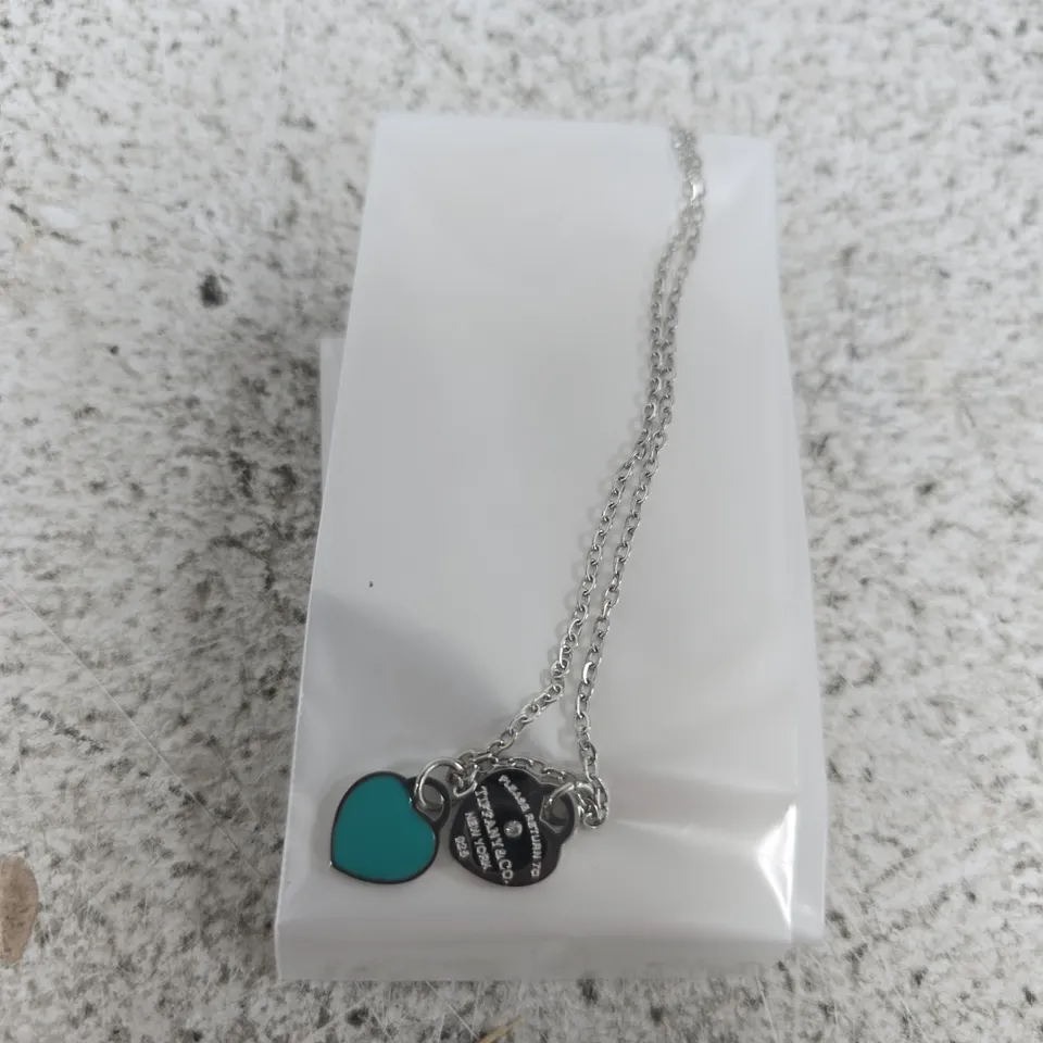 TIFFANY & CO. RETURN TO TIFFANY HEART NECKLACE ON SILVER CHAIN