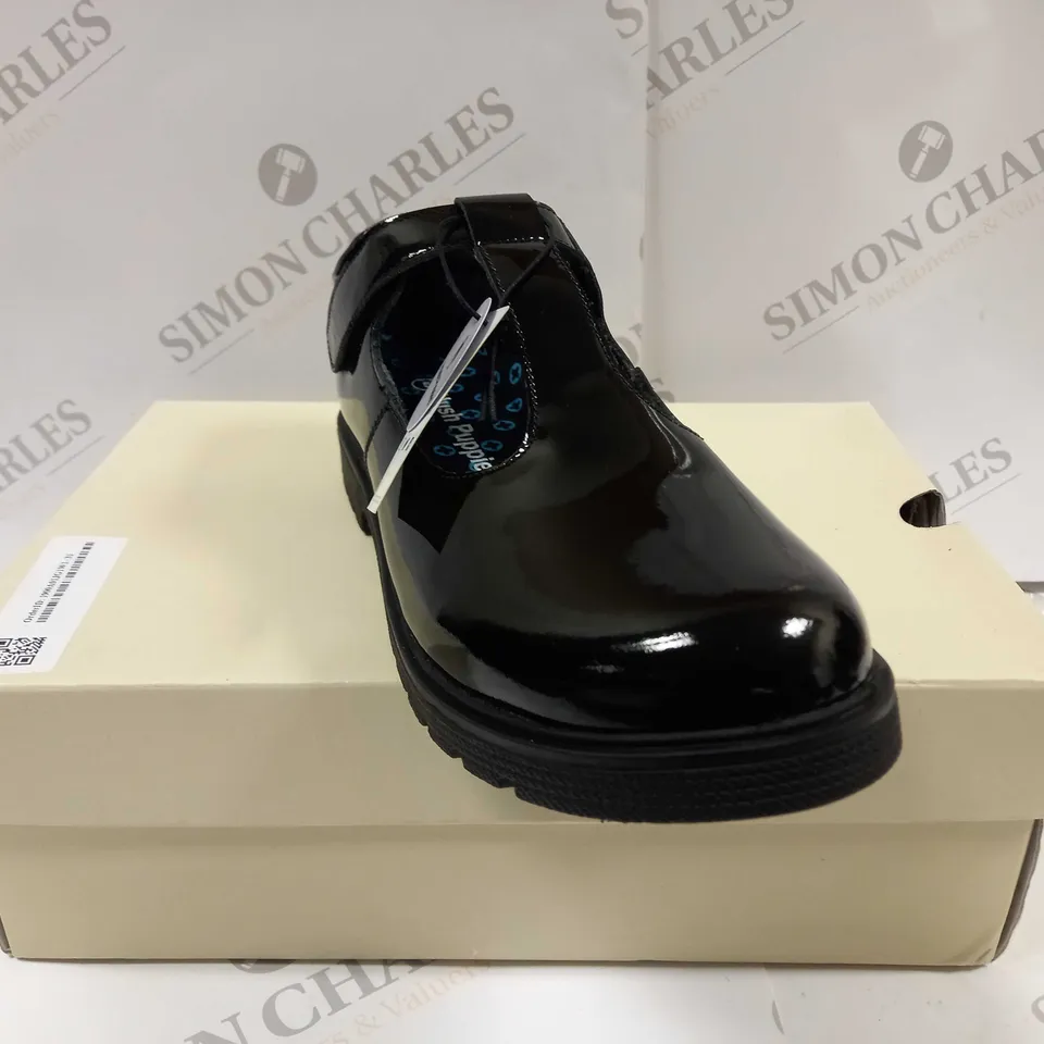 BOXED PAIR OF HUSH PUPPIES GRACIE PATENT SHOES UK SIZE 5 