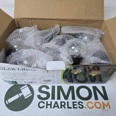 BOXED GARDEN SOLAR LIGHTS