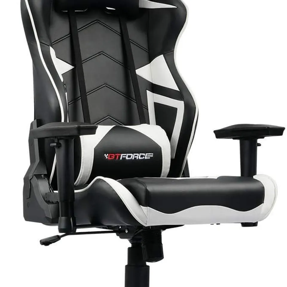 BOXED GTFORCE XSTREAM LEATHER RACING SPORTS OFFICE SEAT WITH SPEAKERS BLACK/WHITE