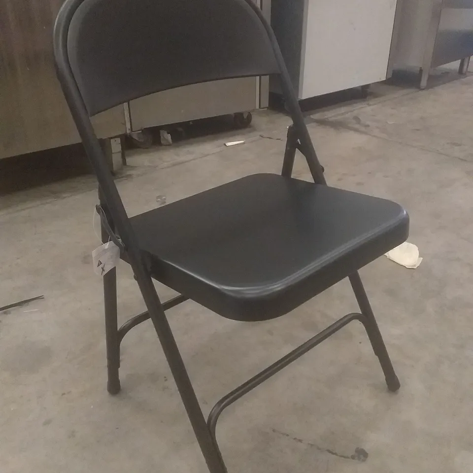 LASANA RETRO METAL FOLDING CHAIR BLACK