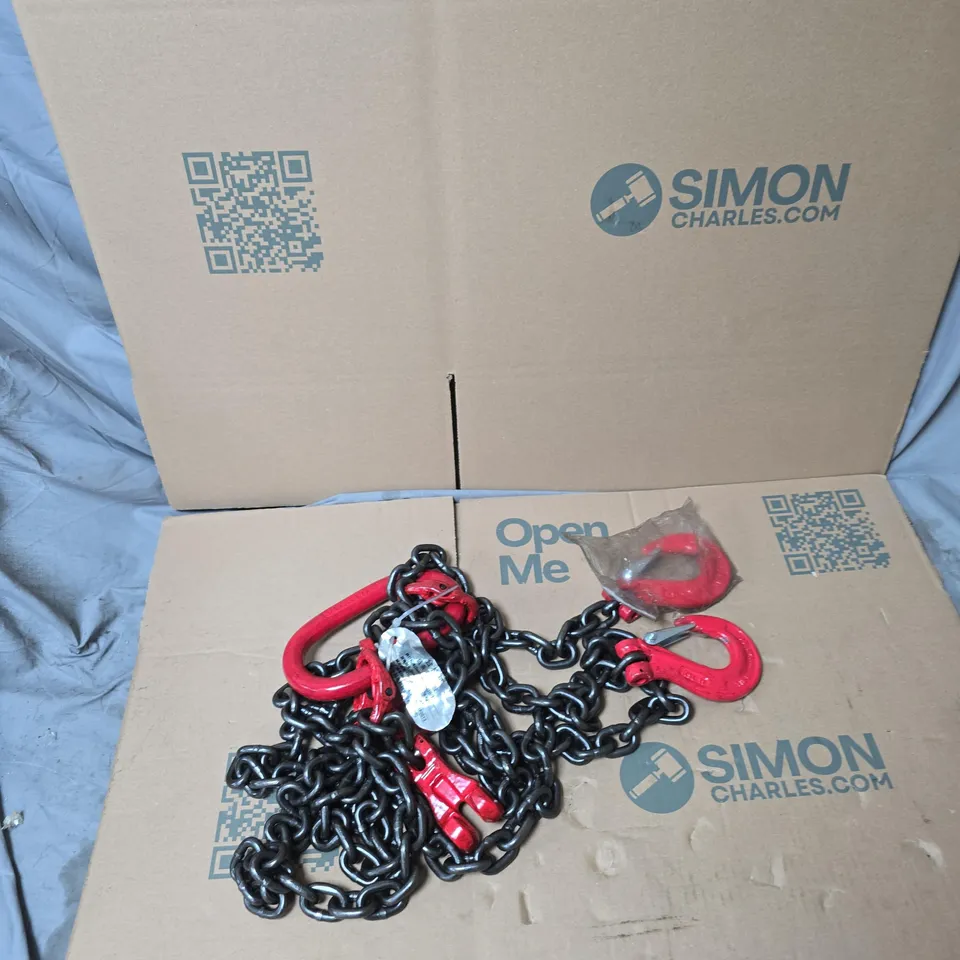 TWO-LEG LIFTING CHAIN SLING WITH RED HOOKS, 8MM DIAMETER X 2M, 3T RATED LOAD