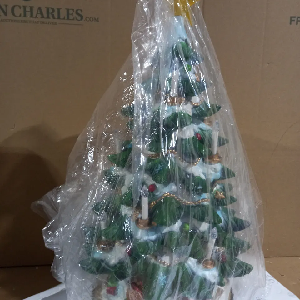 JENNINGS OUTDOOR LED CHRISTMAS TREE