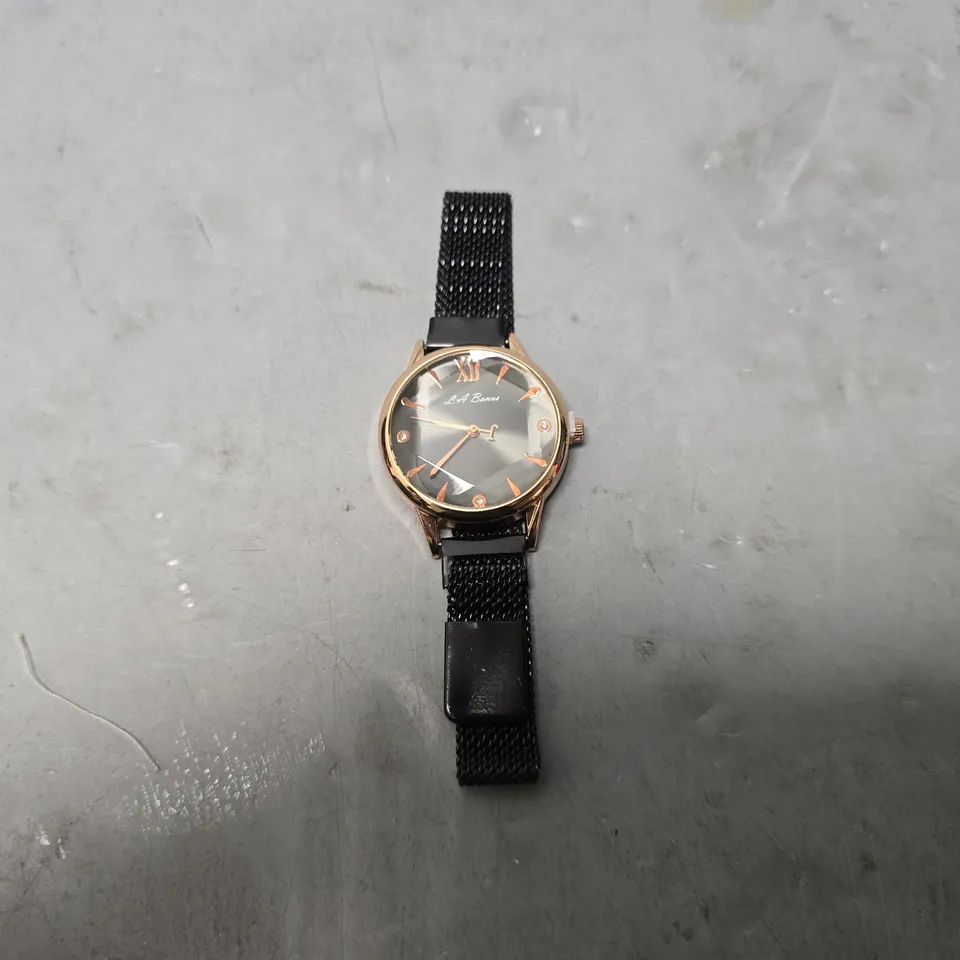 LADIES LA BANUS WATCH – 12 HOUR CLOCK - METAL STRAP WITH MAGNETIC CLASP