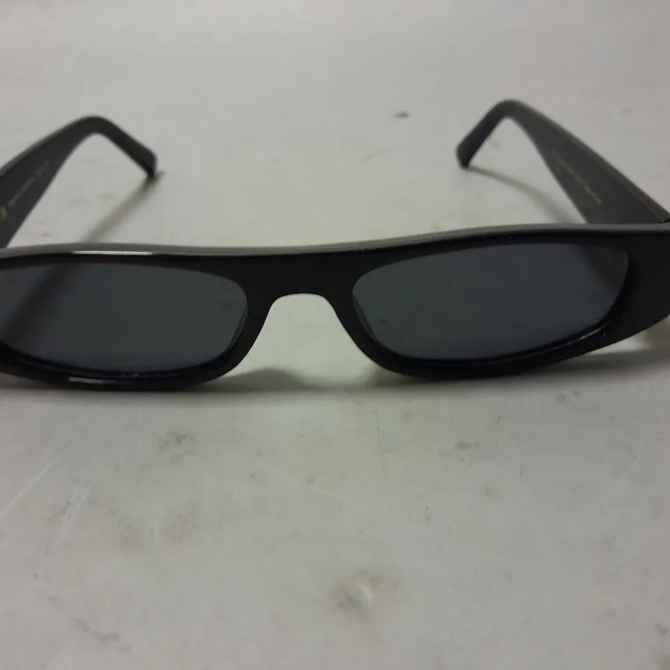 MELLER BLACK FRAMED GLASSES IN CASE AND BOX