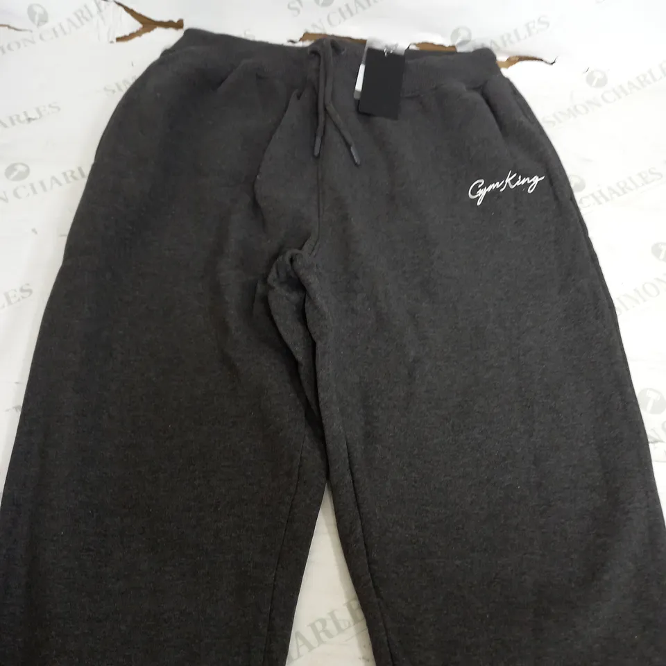 GYM KING SCRIPT SLOUCH JOGGER - SIZE 16
