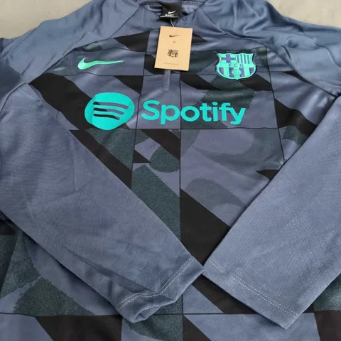 FC BARCELONA 1/4 ZIP TRAINING TOP - SIZE M 