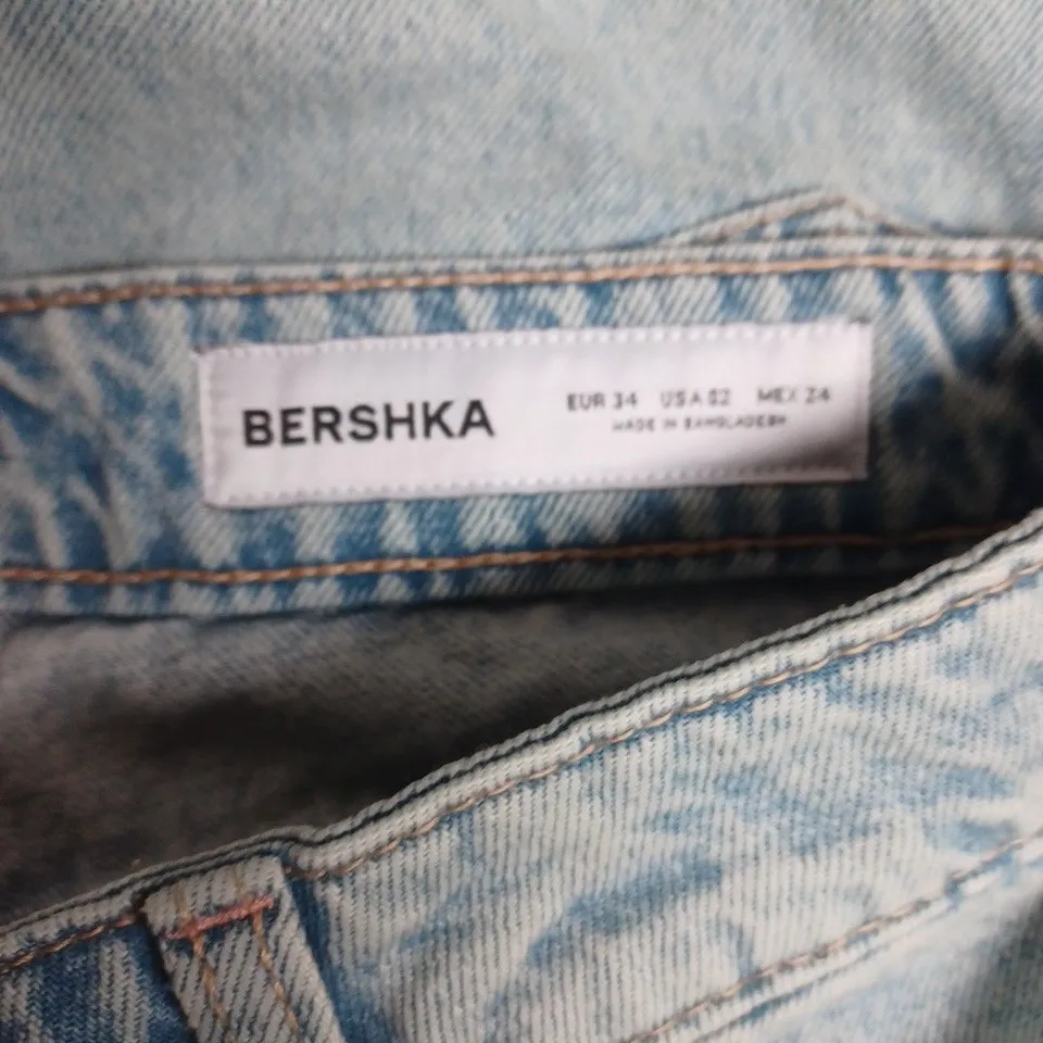 BERSHKA WOMEN'S WIDE LEG JEANS – LIGHT BLUE DENIM, UK 6 (EU 34, US 4)