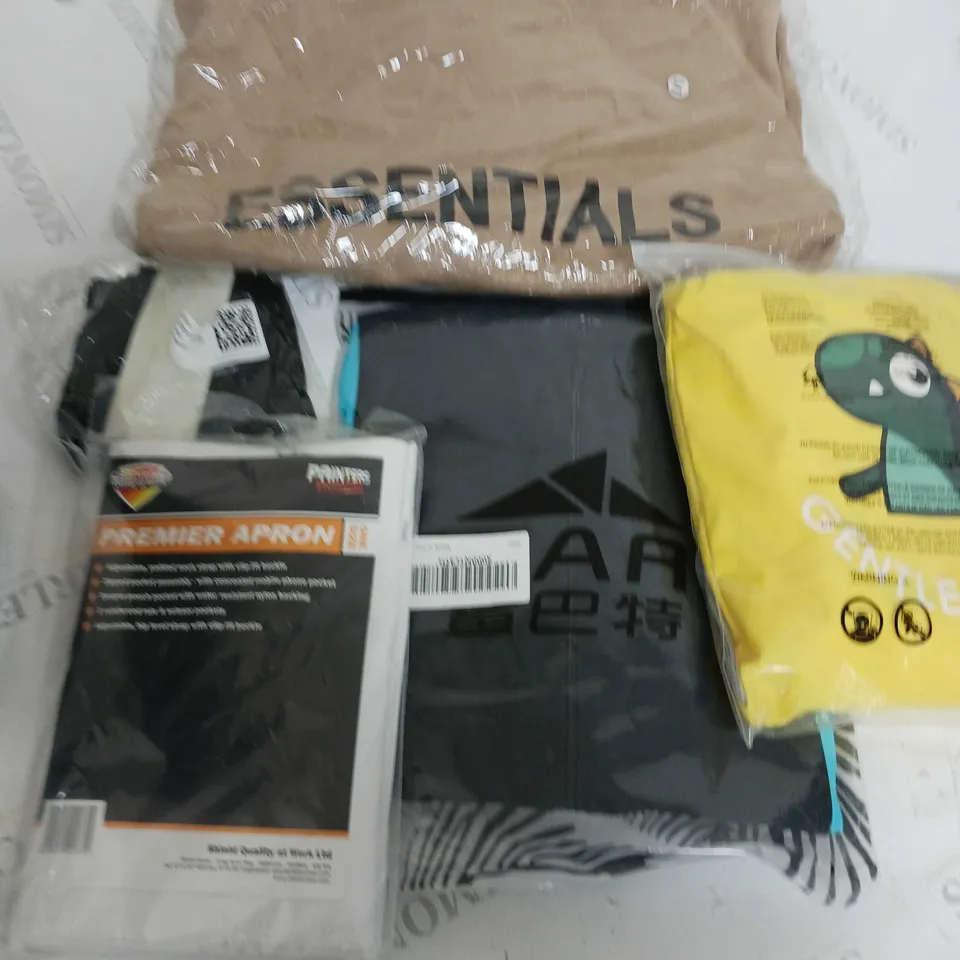 BOX OF APPROXIMATELY 15 ASSORTED ITEMS TO INCLUDE ESSENTIAL JUMPER, PREMIER APRON, GENTLECHILD BAG ETC