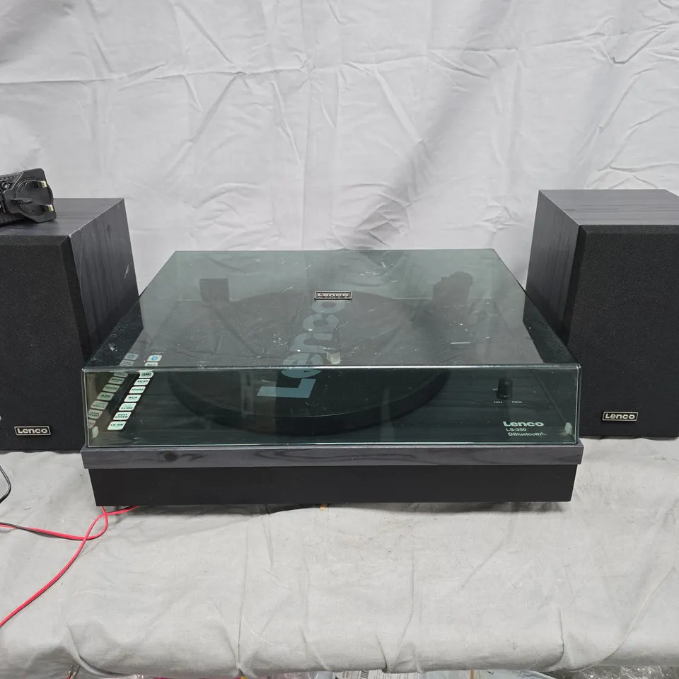 LENCO LS-300 BLUETOOTH TURNTABLE WITH BUILT-IN SPEAKERS – WOODGRAIN FINISH