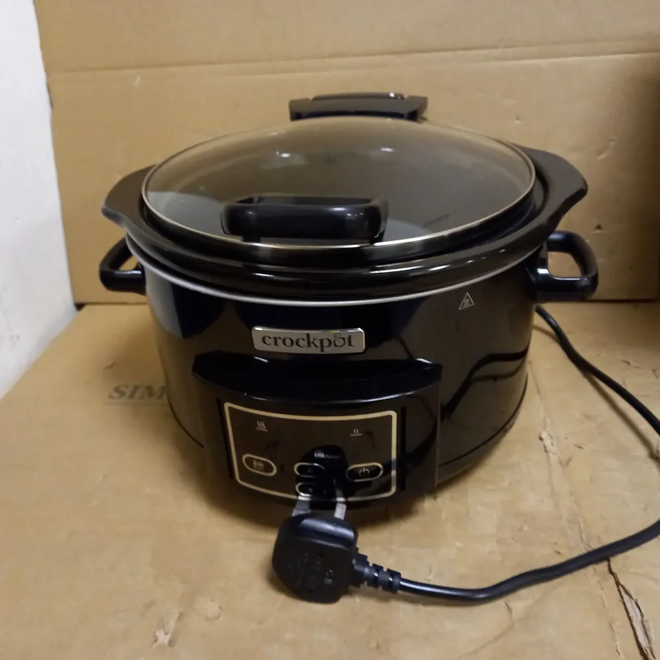 CROCK POT SLOW COOKER 