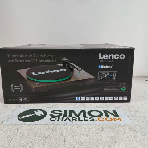 BOXED LENCO TURNTABLE WITH BLUETOOTH TRANSMISSION LBT-225WA