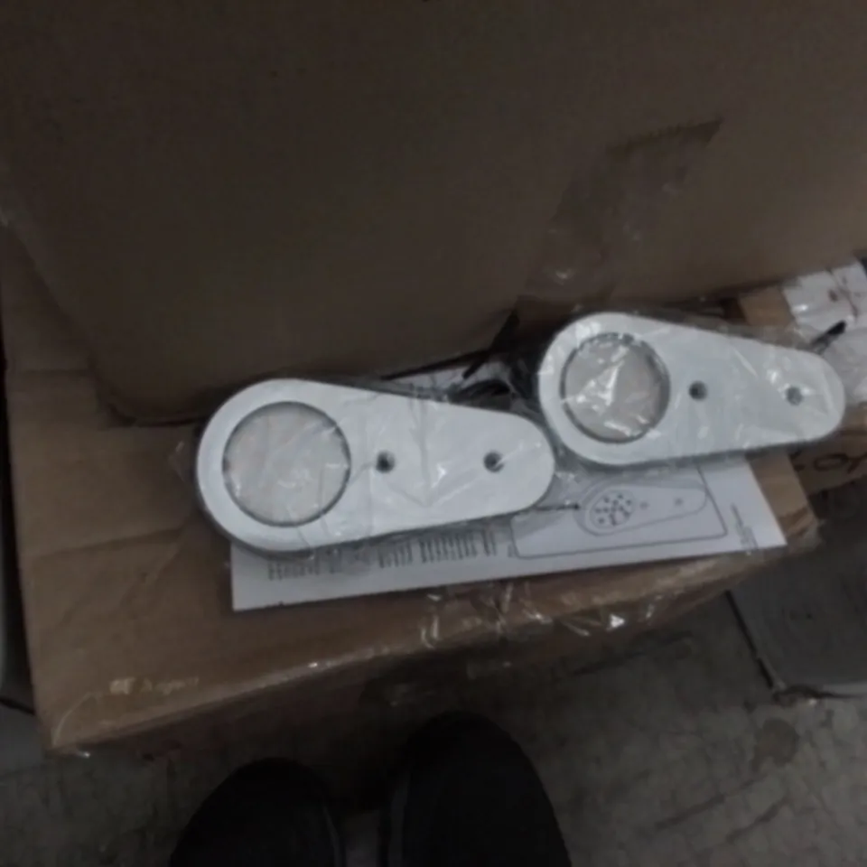 BOXED SILVER LED LIGHTS (1 BOX)