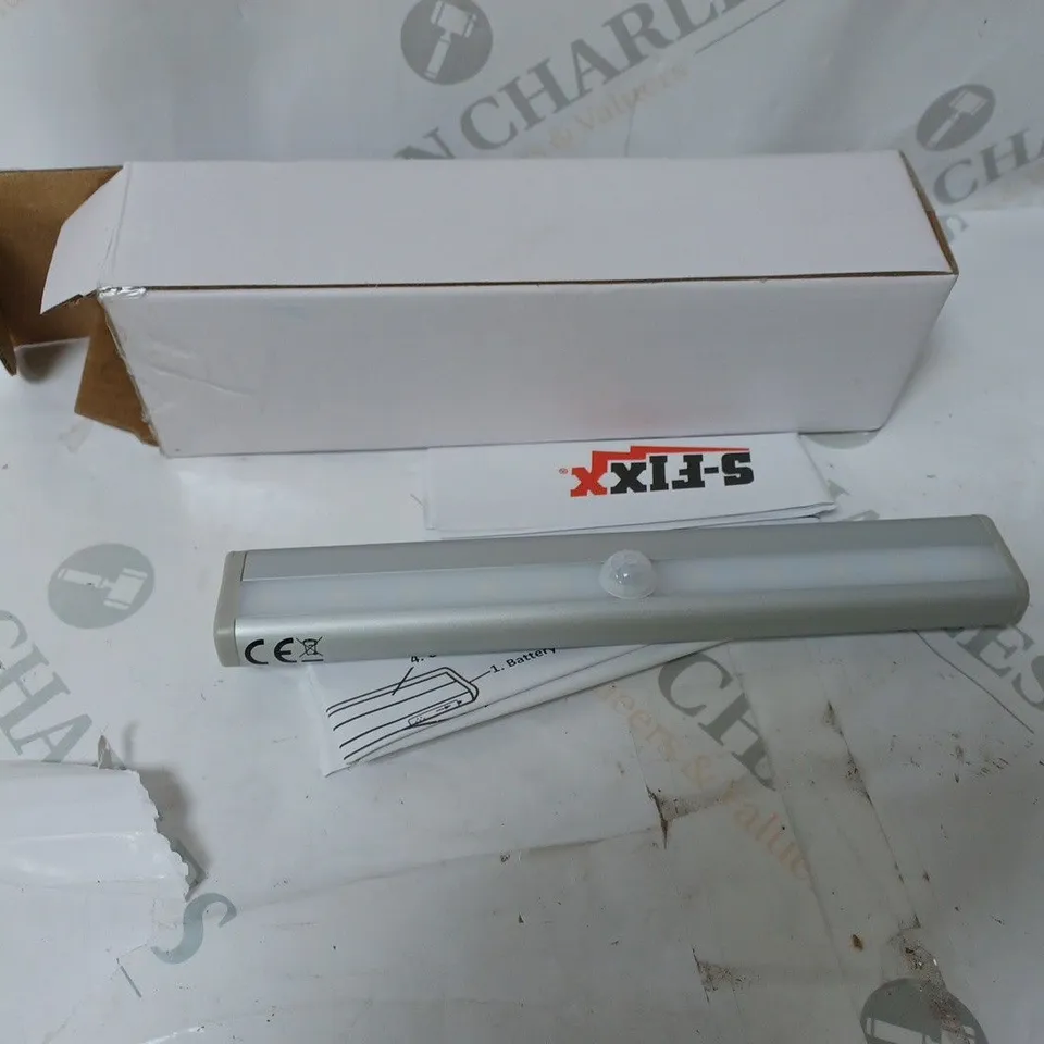 BOXED SFIXX BRUSHED ALUMINIUM PIR MOTION SENSOR LIGHTS DUO