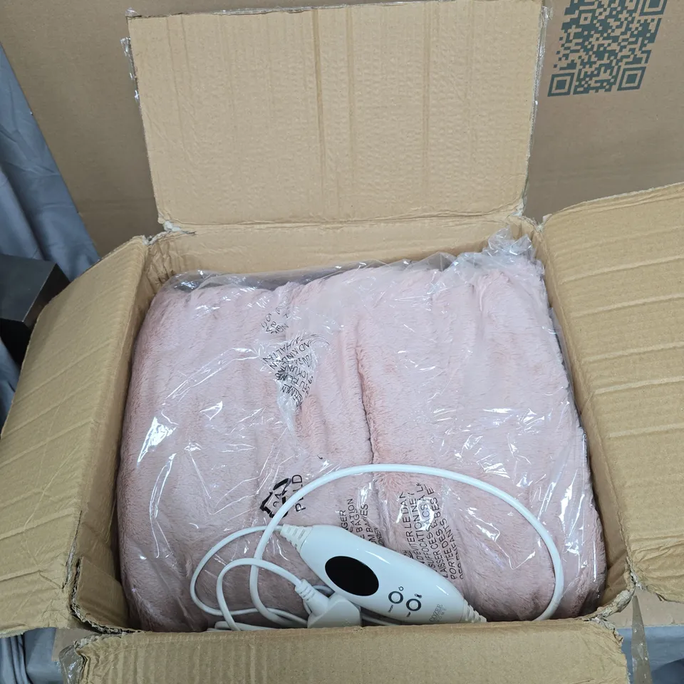 COZEE HOME FAMILY SIZED FAUX FUR & VELVETSOFT HEATED THROW 