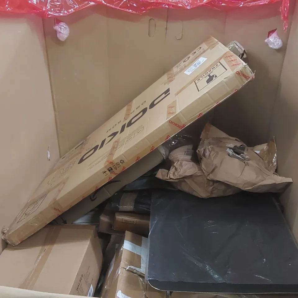 PALLET CONTAINING A LARGE QUANTITY OF ASSORTED ITEMS INCLUDING: MUSICAL STROLLER, STEAM MOP CLEANER, CAR SEAT, TYRES ECT