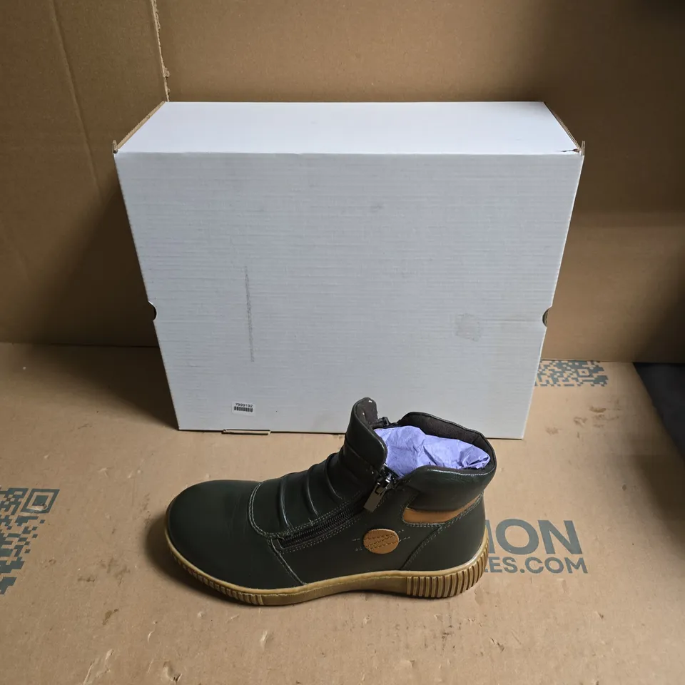LOTUS GREEN LEATHER ANKLE BOOT WITH SIDE ZIP - UK SIZE 3